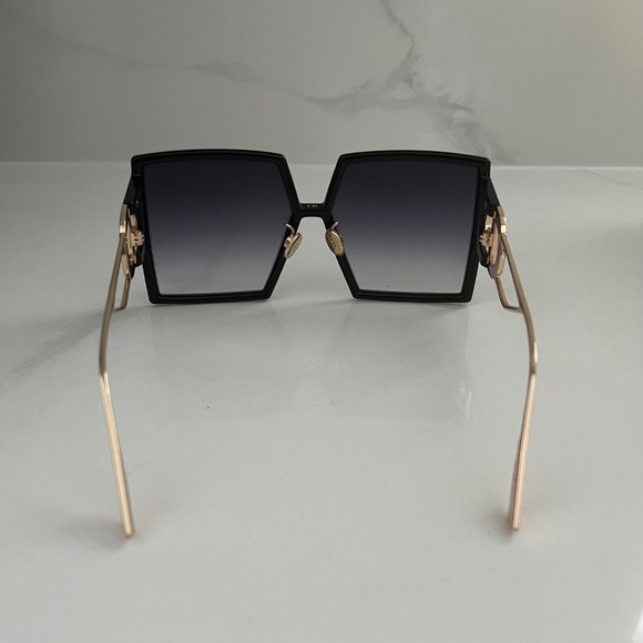 Dior Oversized Women’s Sunglasses - Picture 2 of 3